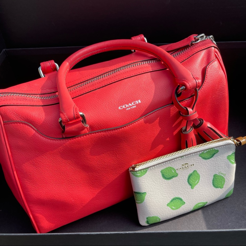 💚🍉 FINAL SALE!! Bright Pink Coach Legacy Haley Bag +Lime Print Wristlet!💚🍉